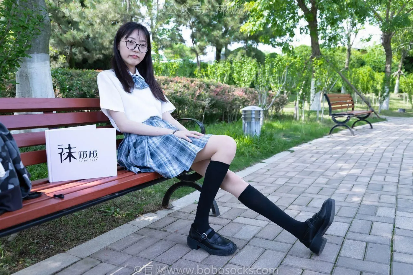 [BoBoSocks袜啵啵]NO.007 稚予-JK制服、皮鞋、黑色中筒棉袜、肉丝 [143P]插图3